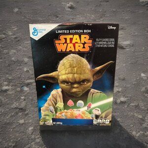 Star Wars Yoda Limited Edition GM Cereal Box Unopened Disney Lucky Charms READ*
